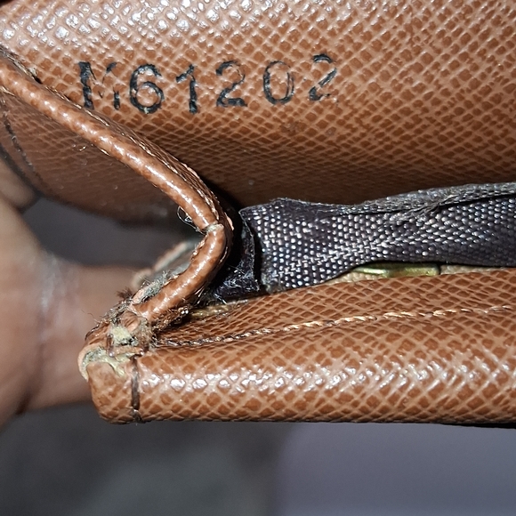 Louis Vuitton Dark Brown Monogram Wallet - Picture 4 of 15